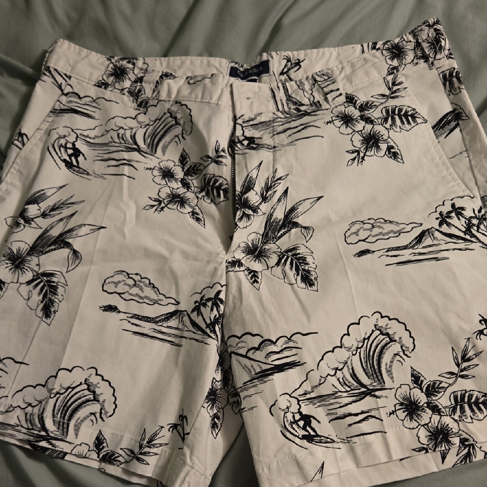 Club Room Black and White Floral Swim Shorts